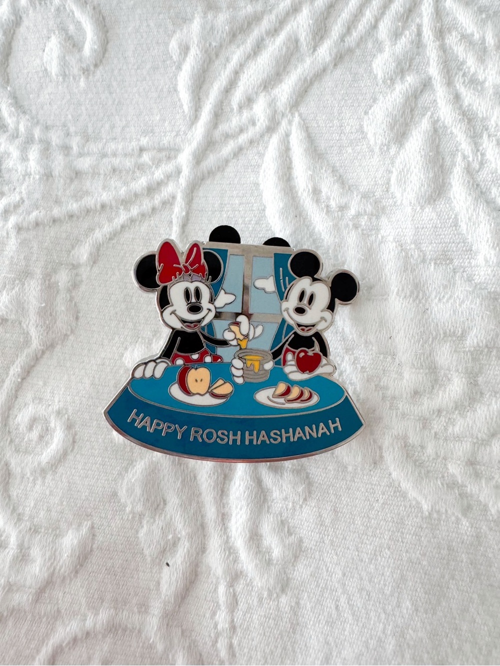 rare disney pin rosh hashanah mickey minnie jewish holiday limitef